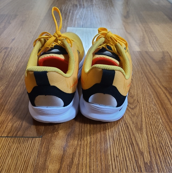 Saucony Men's Endorphin Pro 2 Running Shoes Size 6 - Picture 3 of 6